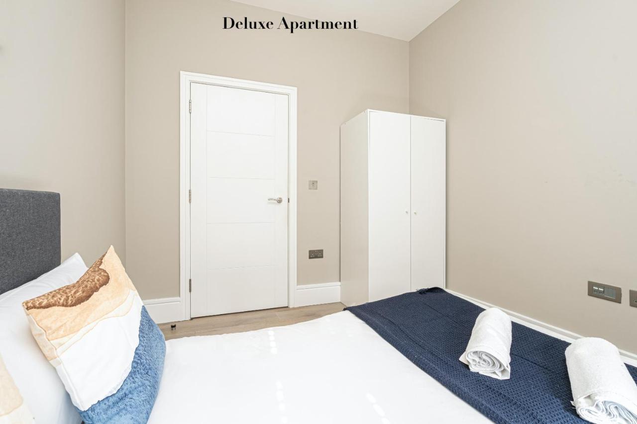 Superb Apartments Opposite Edgware Road Station Londen Buitenkant foto