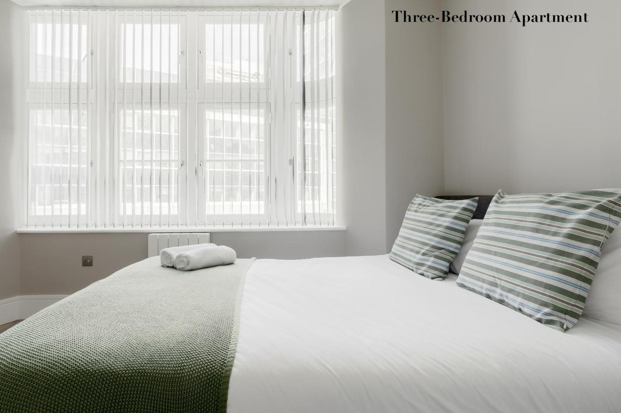 Superb Apartments Opposite Edgware Road Station Londen Buitenkant foto